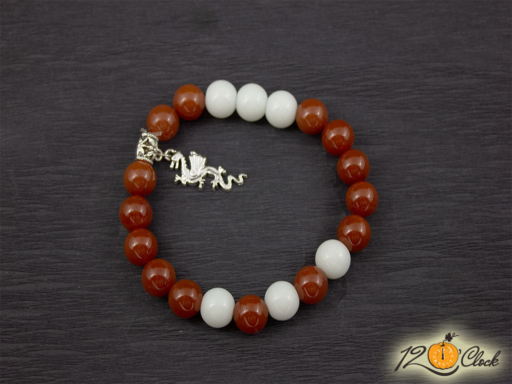 Гривна "Годината на дървения дракон" – карнеол и бял ахат