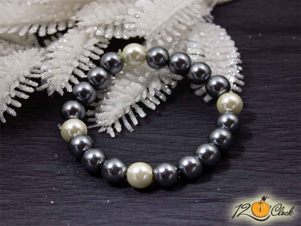 Гривна "Бяло-тъмна сребриста нежност"