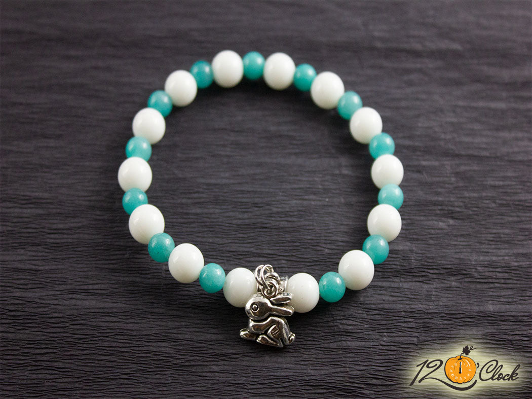 Гривна "Годината на Черния Воден Заек" – бял ахат и аквамарин