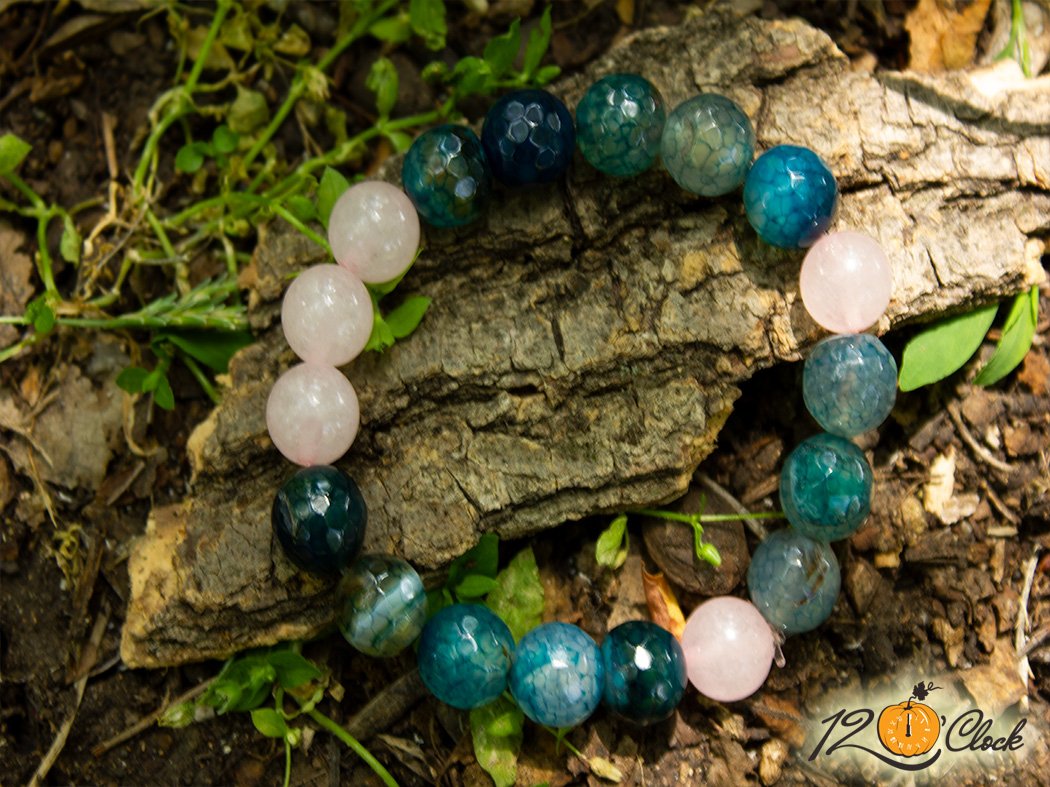 Гривна "Тъмно син фасетиран драконов ахат и розов кварц"