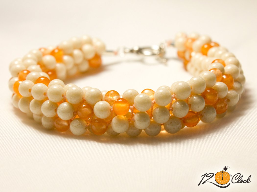 Кръгла плетеница "Матов кварц и оранжев ахат"