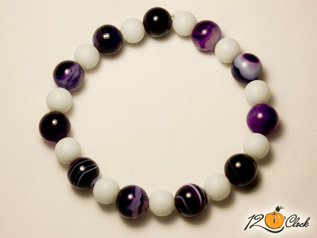 Гривна Бял ахат мат и лилав ивчест ахат