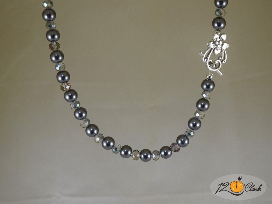 Колие "Тъмен сребрист оттенък"