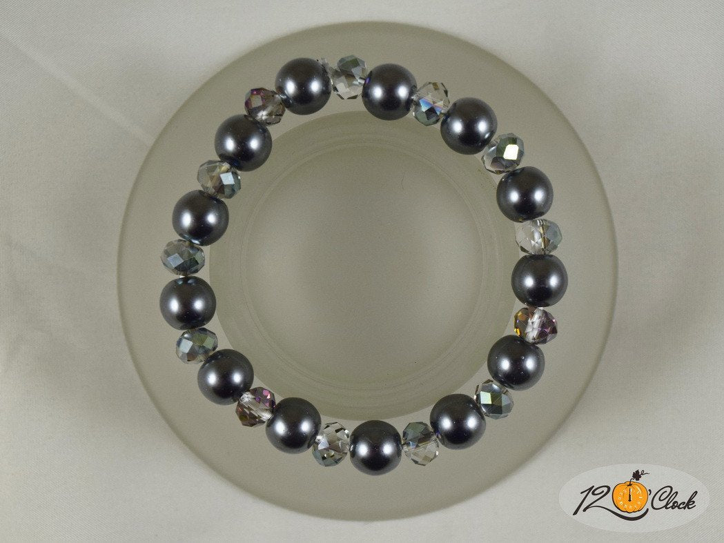 Гривна "Тъмно-сребриста нежност"