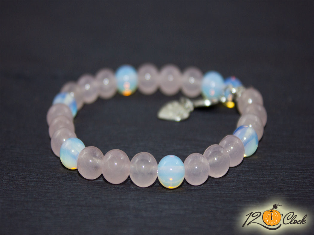 Гривна "Розов кварц и лунен камък" - Зодия Везни