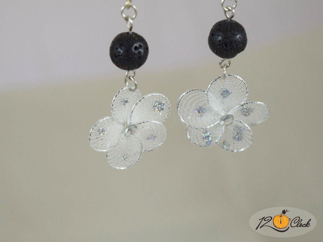 Обици "Цвете от вулкана в бяло"