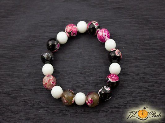 Гривна "Розово бял драконов ахат и бял кварц"