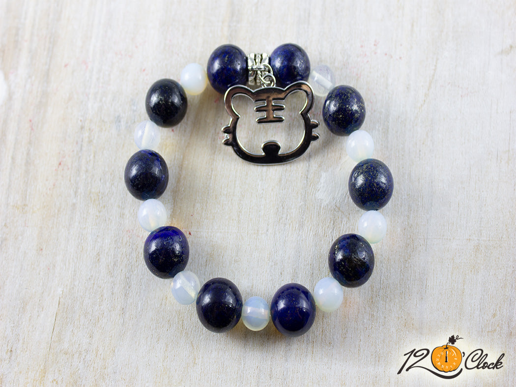 Гривна "Годината на Водния тигър" - лазурит и лунен камък