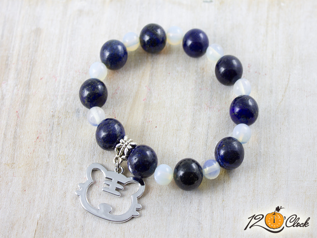 Гривна "Годината на Водния тигър" - лазурит и лунен камък