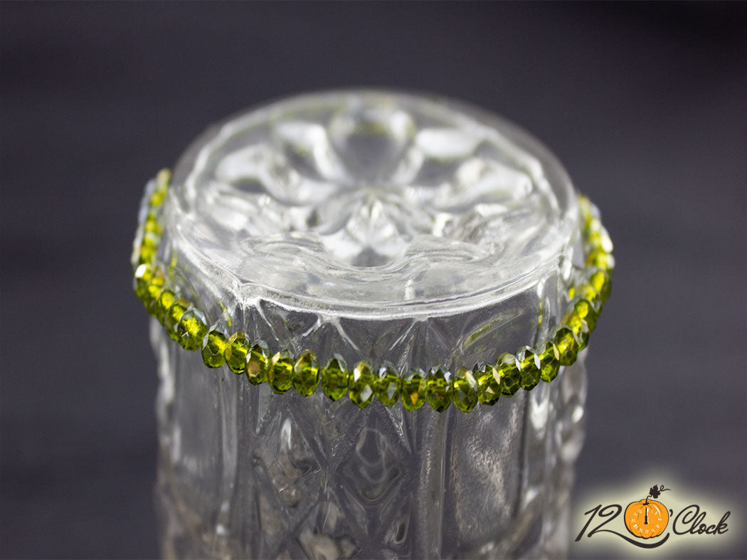 Гривна "резедаво зелени кристали"