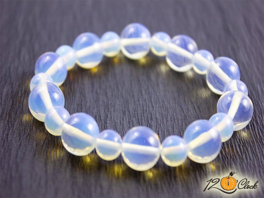 Гривна "Лунен камък "