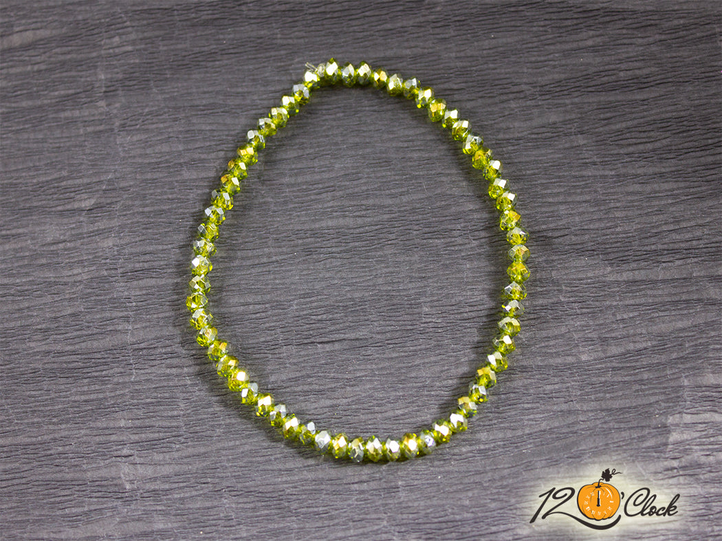 Гривна "резедаво зелени кристали"