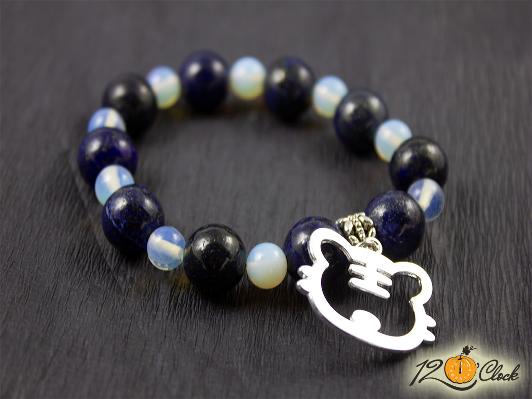 Гривна "Годината на Водния тигър" - лазурит и лунен камък