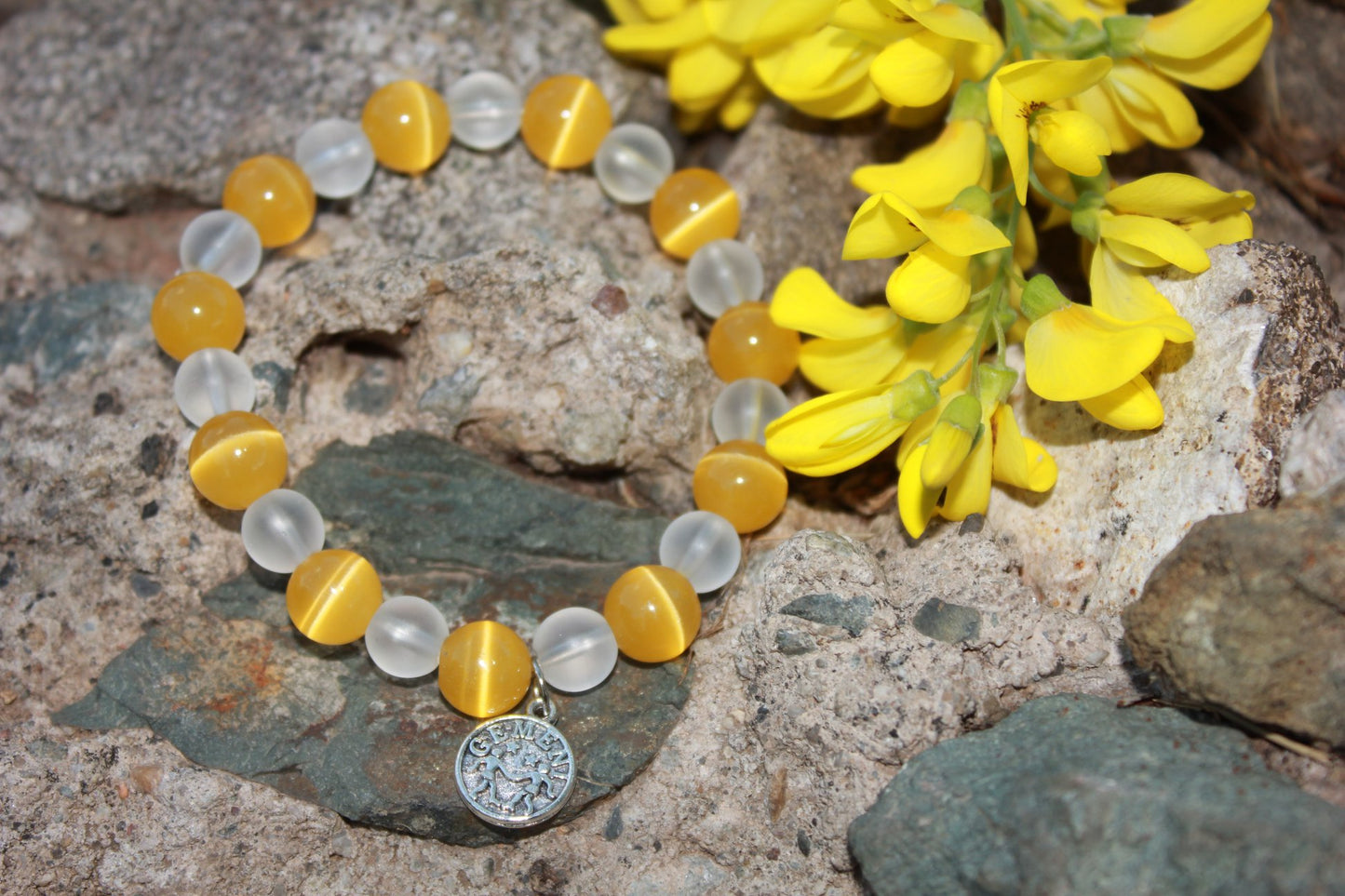 Гривна "Жълто котешко око и планински кристал" - Зодия Близнаци