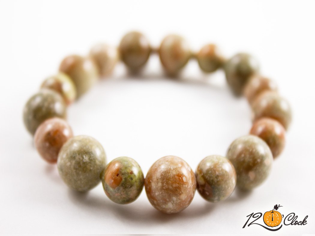 Гривна "Унакит"