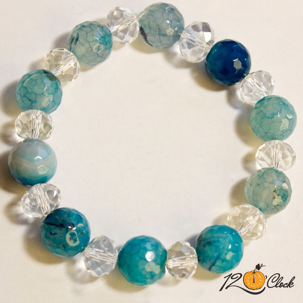 Гривна Фасетиран син драконов ахат и кристал