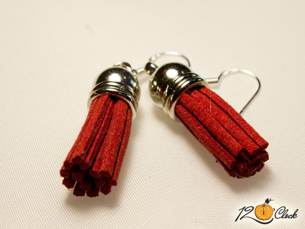 Обици Mini V в Червено