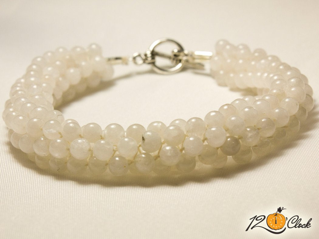 Кръгла плетеница "Бял кварц"