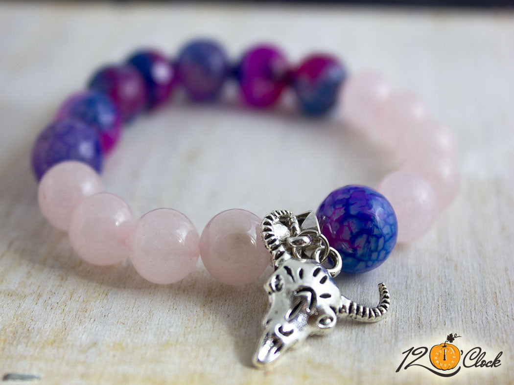 Гривна "Годината на металния бик" -синьо розов лилав драконов ахат и розов кварц